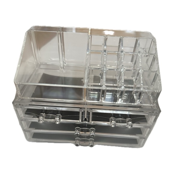 Acrylic Makeup Organizer - Picture 1 of 2